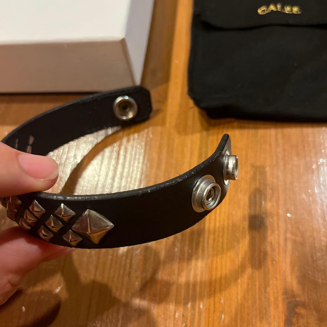 CALEE スタッズレザーバングル