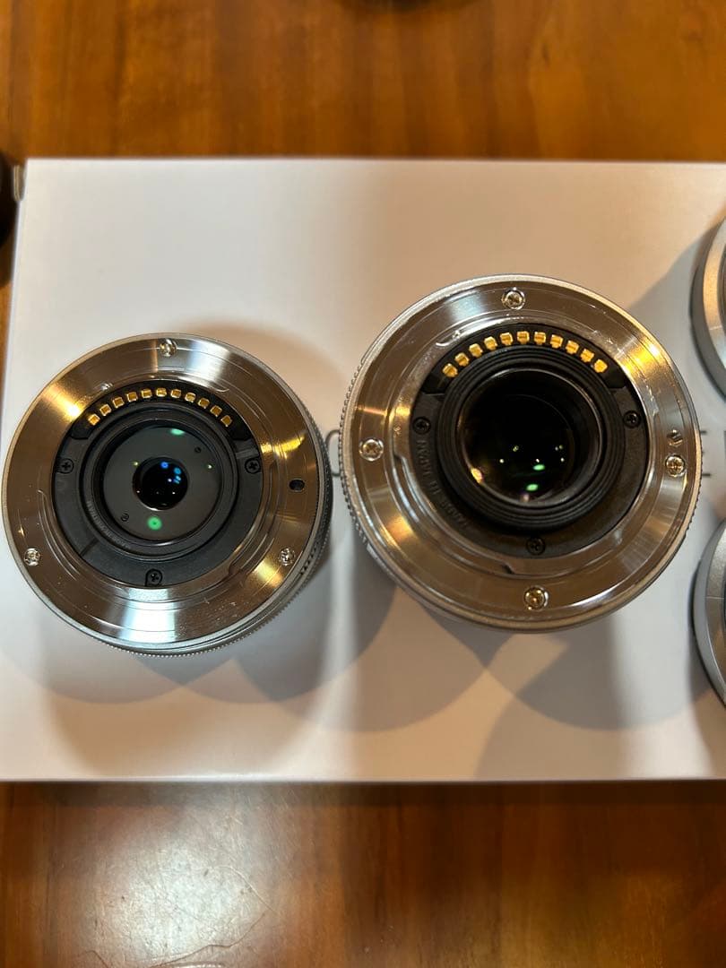 【ボディ・レンズ3種4本・付属品】オリンパスPEN E-PL8