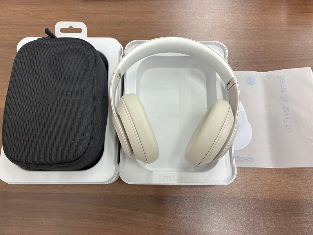 Beats Studio Pro ワイヤレス ヘッドホン サンドストーン