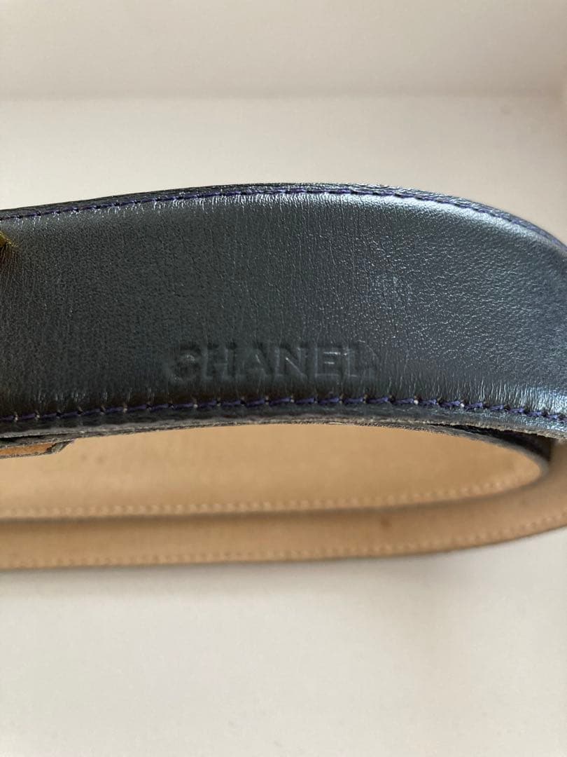 CHANEL ブラックレザーベルト ゴールドバックル