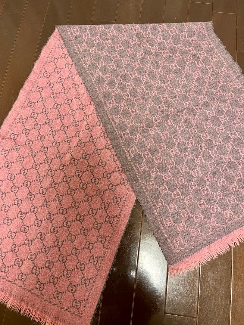 GUCCI ピンクxグレー　マフラー　ストール