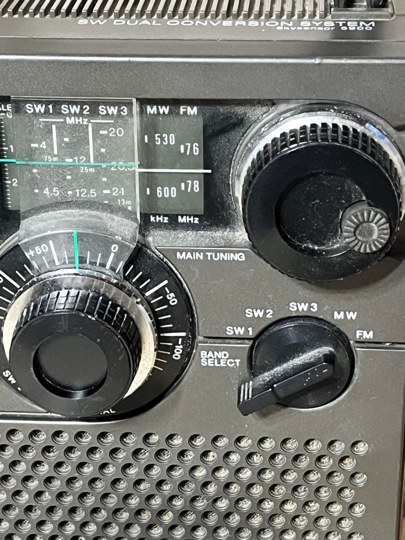 SONY ICF-5900 BCLラジオ／スカイセンサー　FMラジオ動作確認済み