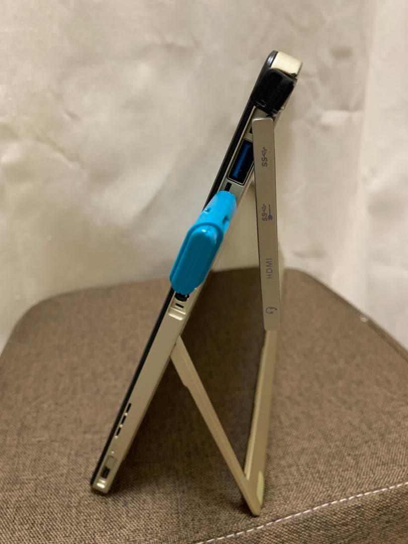 タブレットPC Core m3 SSD128GB メモリ4GB Win11