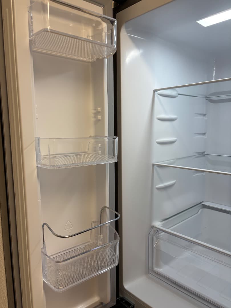 送料込み！使用2ヶ月の美品！冷蔵庫320L