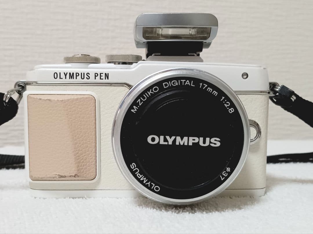 OLYMPUS PEN Lite E-PL7 ボディ ホワイト（レンズ付き）