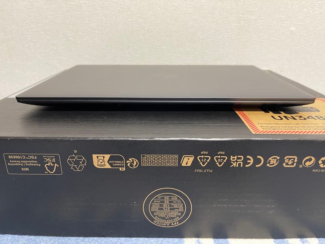新品同様 Dell XPS 9440 14.5インチ120Hz Ultra 7