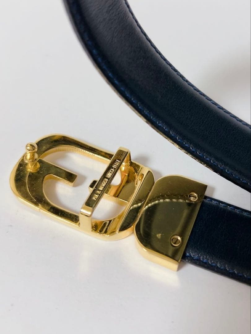 グッチ　GUCCI ベルト　ブラック　GGロゴ　バックル