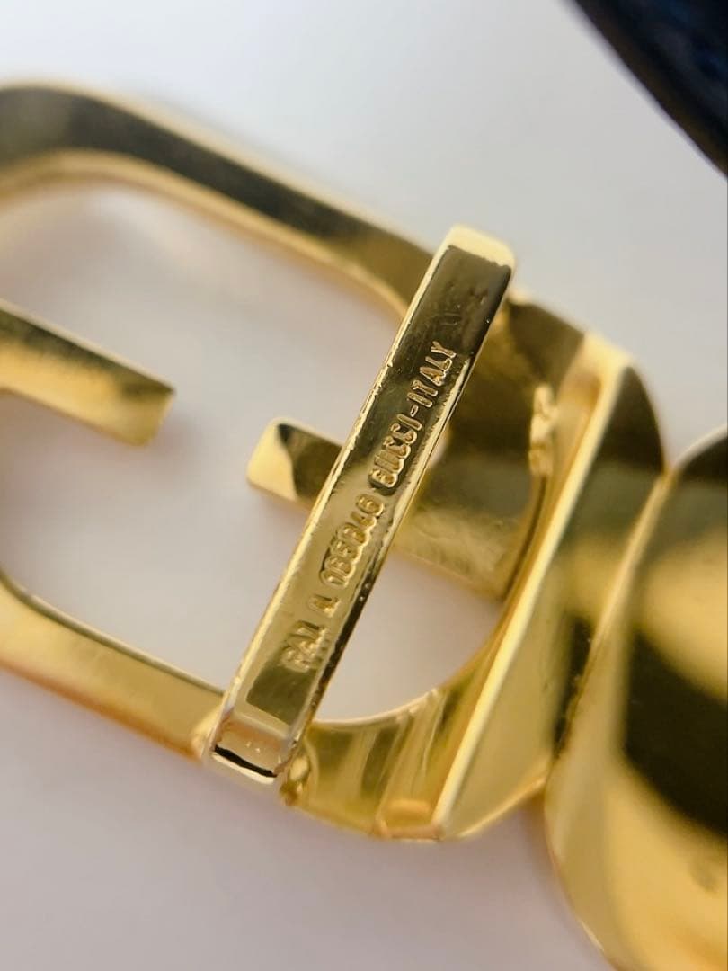 グッチ　GUCCI ベルト　ブラック　GGロゴ　バックル