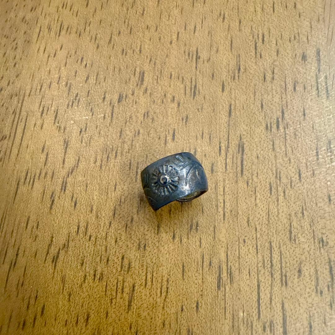 祐天寺　あるじゃん　イヤーカフ