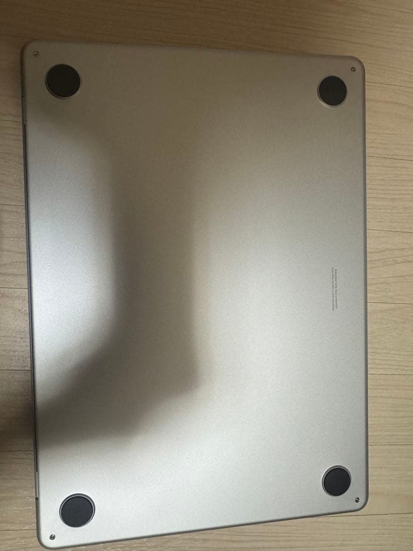 Apple MacBook air M3 13.6インチメモリ16G 256G