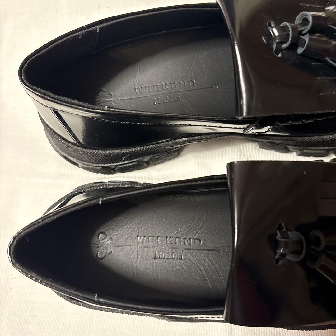 Max Mara Weekend ブラック タッセル付きローファー