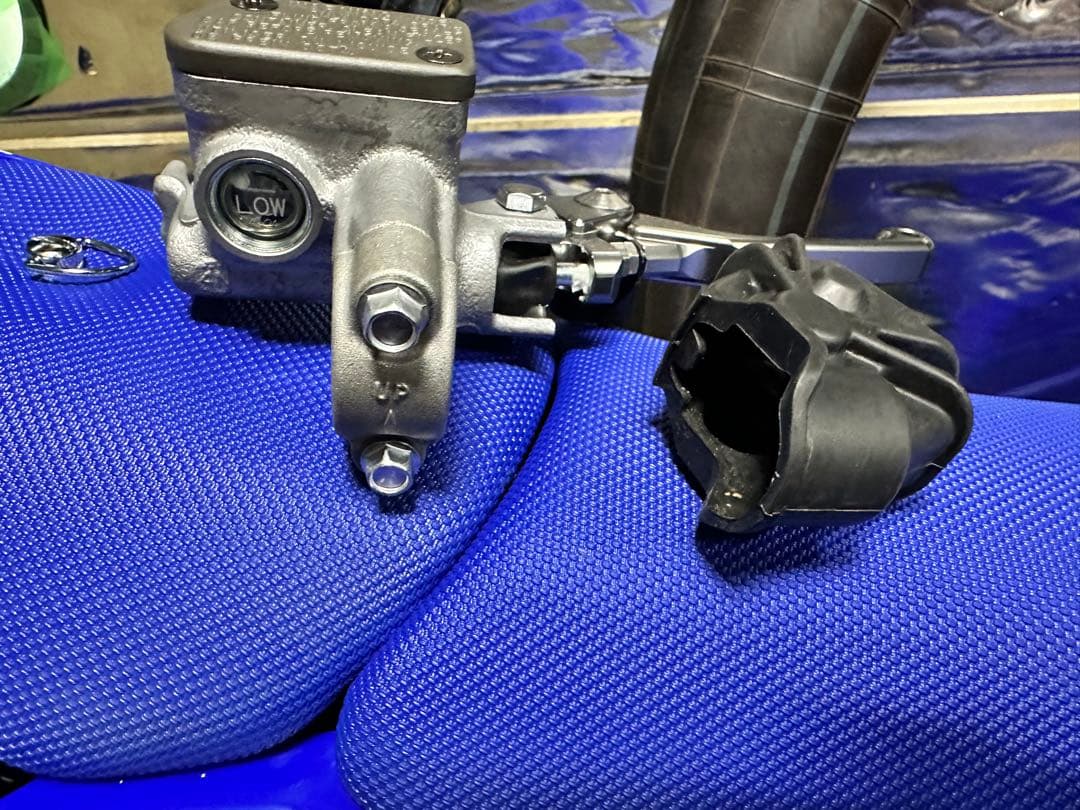 2025 YZ250F フロントマスターassy