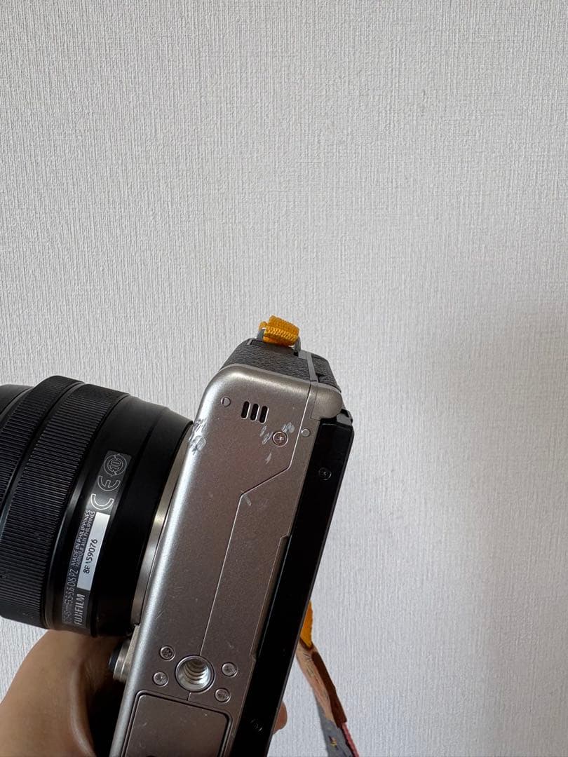 FUJIFILM X-T100 ミラーレス一眼　シャンパンゴールド　レンズキット