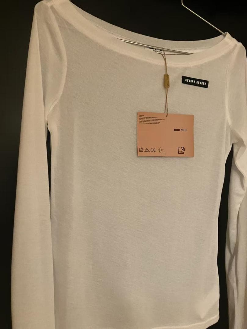 【新品未使用】ロゴ シアー トップス ロンT