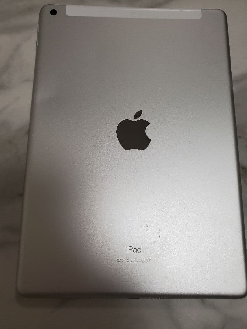 Apple iPad 第９世代　64GB　+タッチペン