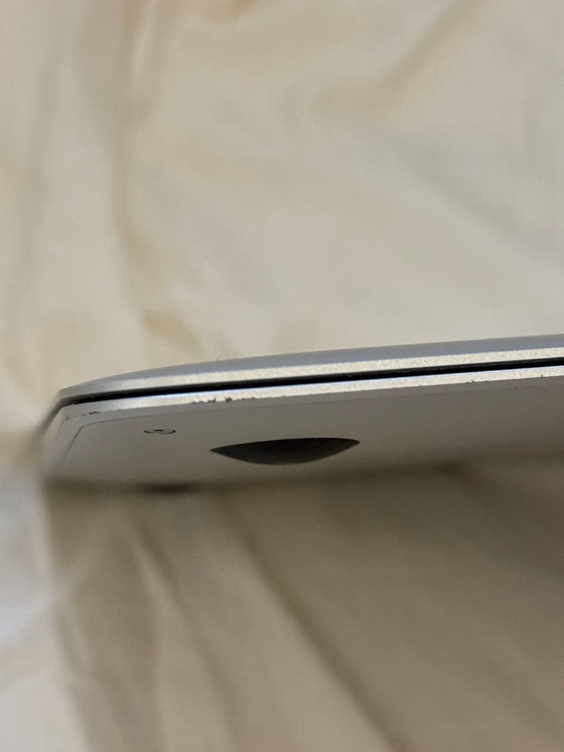 Apple MacBook Air シルバー　11インチ　8GB