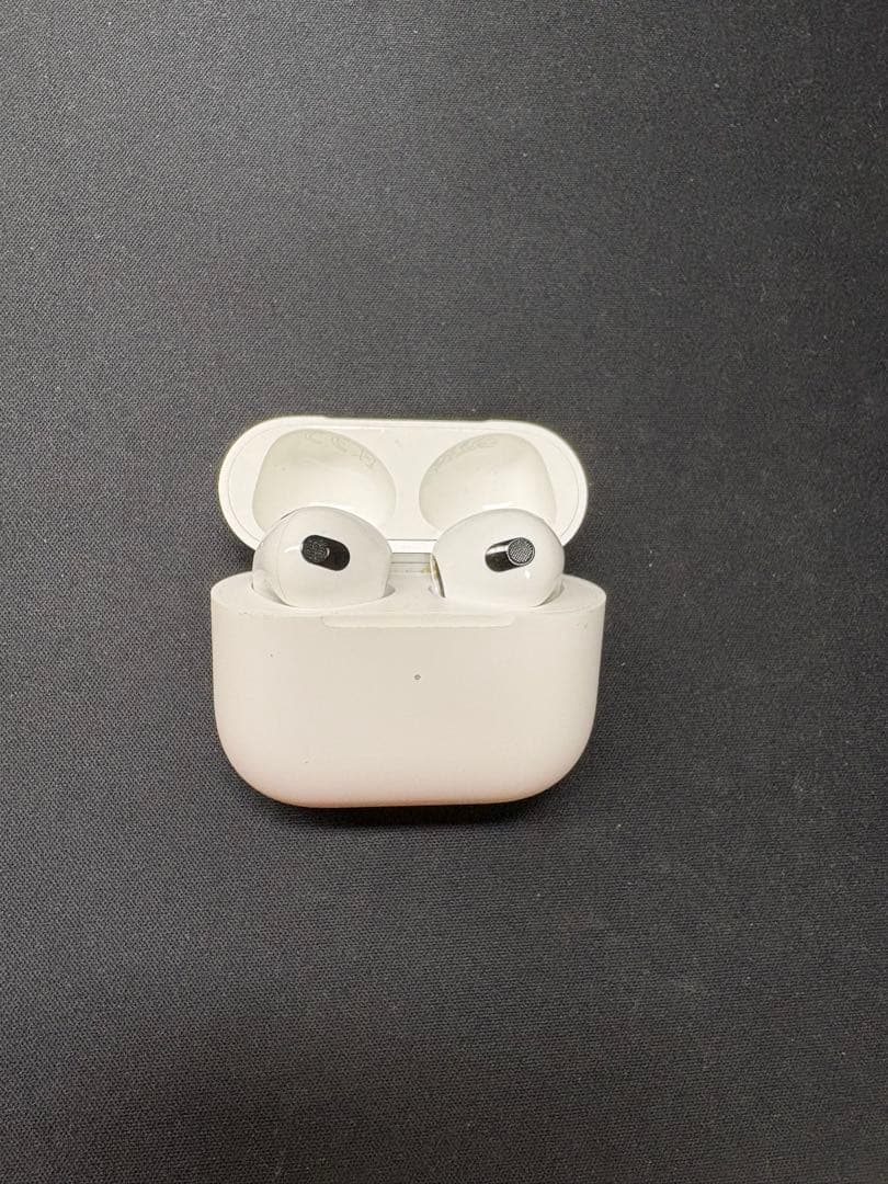 Apple AirPods(第三世代)