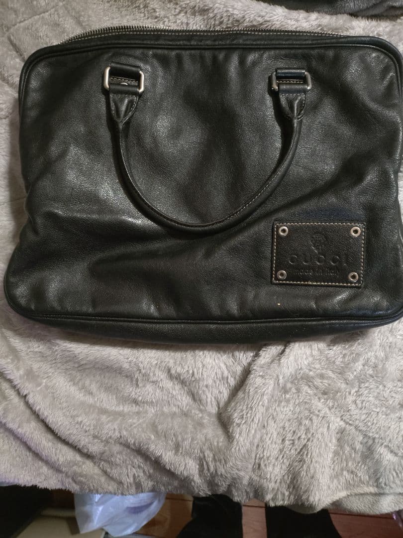 Gucci ブラックレザー ビジネスバッグ