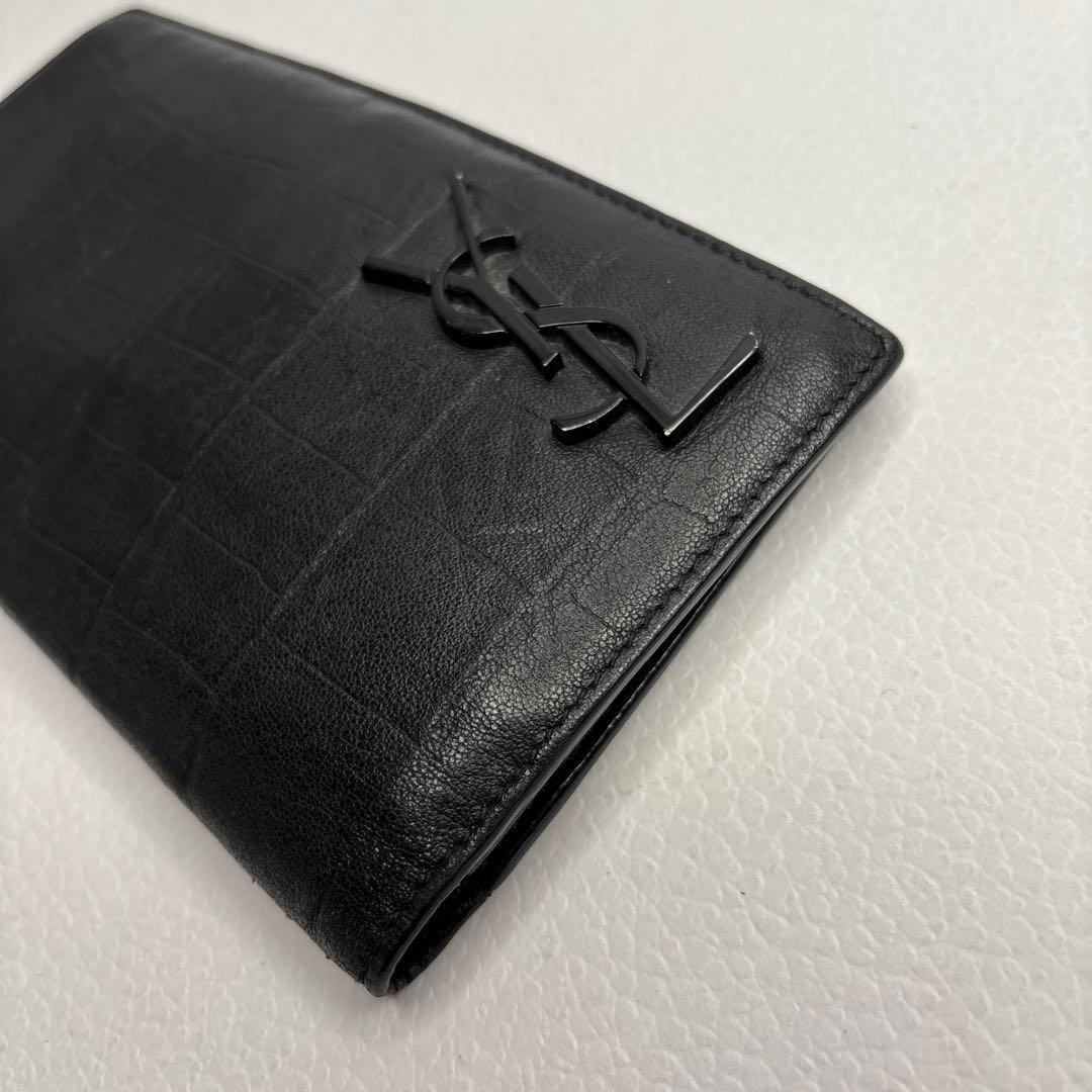 Yves Saint Laurent イヴサンローランク型押し二つ折り長財布