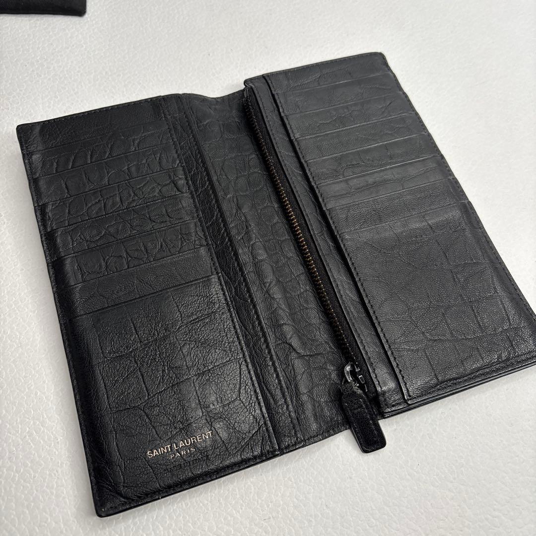 Yves Saint Laurent イヴサンローランク型押し二つ折り長財布