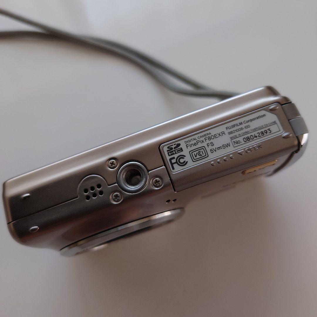 美品　FUJIFILM FINEPIX F80 EXR デジタルカメラ