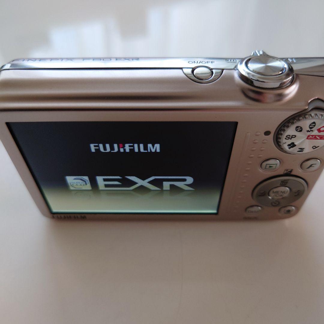 美品　FUJIFILM FINEPIX F80 EXR デジタルカメラ