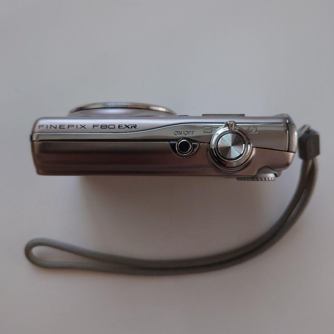 美品　FUJIFILM FINEPIX F80 EXR デジタルカメラ