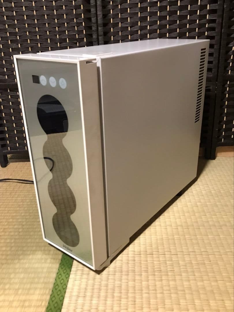 ワインセラー　4本収納　ペルチェ冷却方式　　ワイン収納