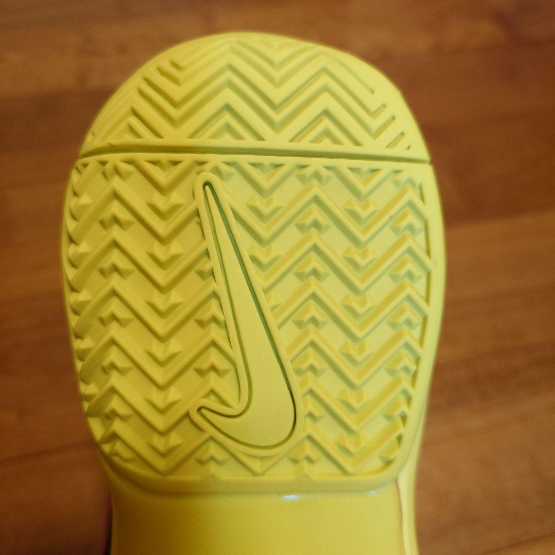 ナイキ　コートズームヴェイパー9.5　ほぼ未使用品、箱無し