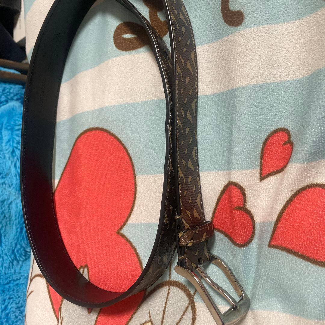 Burberry レザーベルト