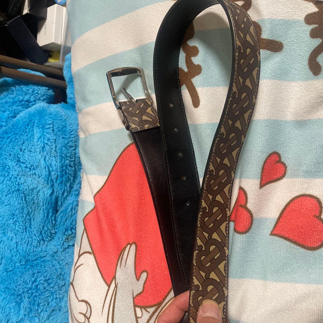 Burberry レザーベルト