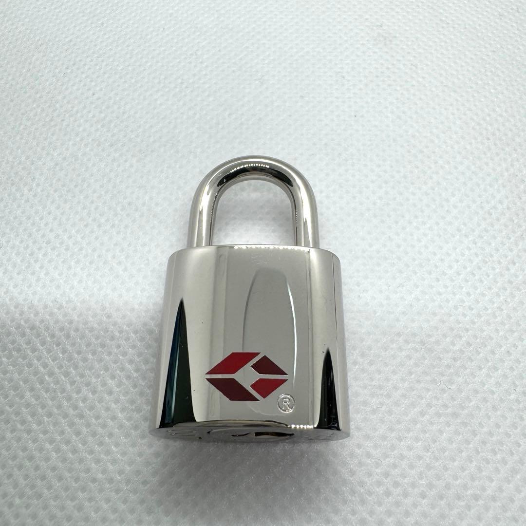 ルイヴィトン 南京錠 キー2本付き パドロック TSAマークロック 鍵 シルバー