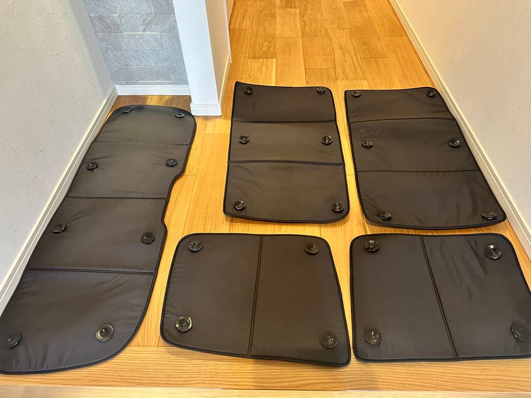 デリカD5 プライバシーサンシェード