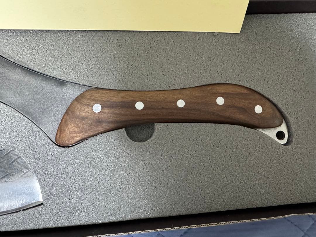 Almazan Kitchen ナイフ　カーボンスチール