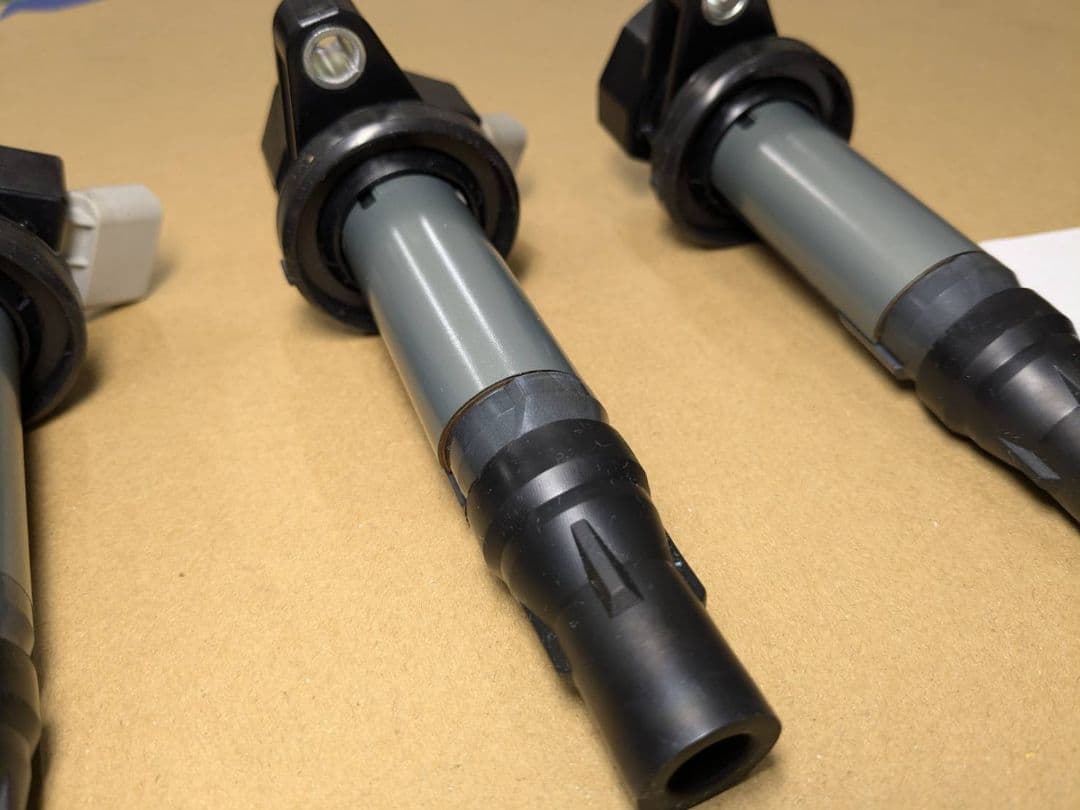 ダイハツミラーハイゼットウェイクイグニッションコイル三個セット　NO24