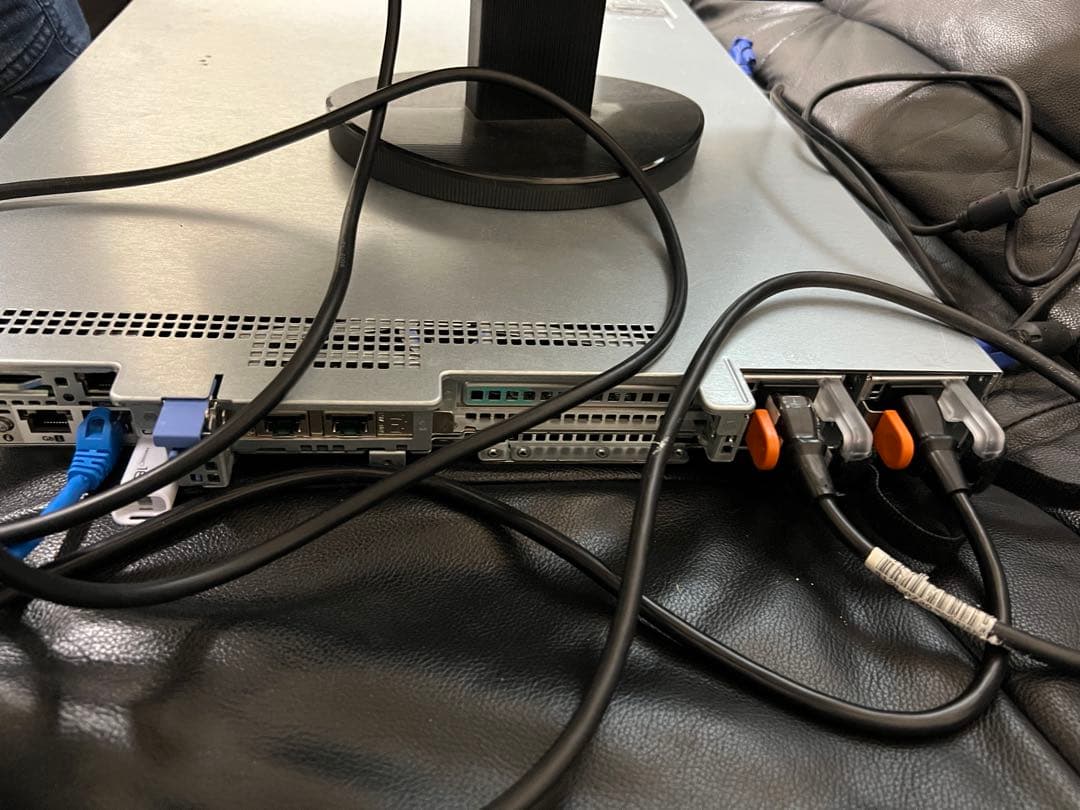 サーバー DELL PowerEdge R330 32GB 12TB