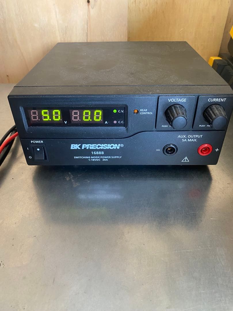 BK Precision 1688B スイッチング DC 電源、18V/20A