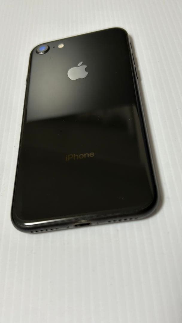 iPhone 8 256GB 本体