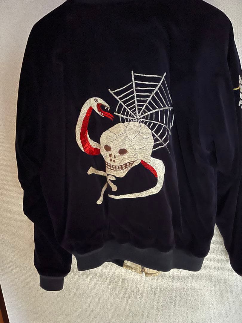 スカル刺繍 ベルベットスカジャン