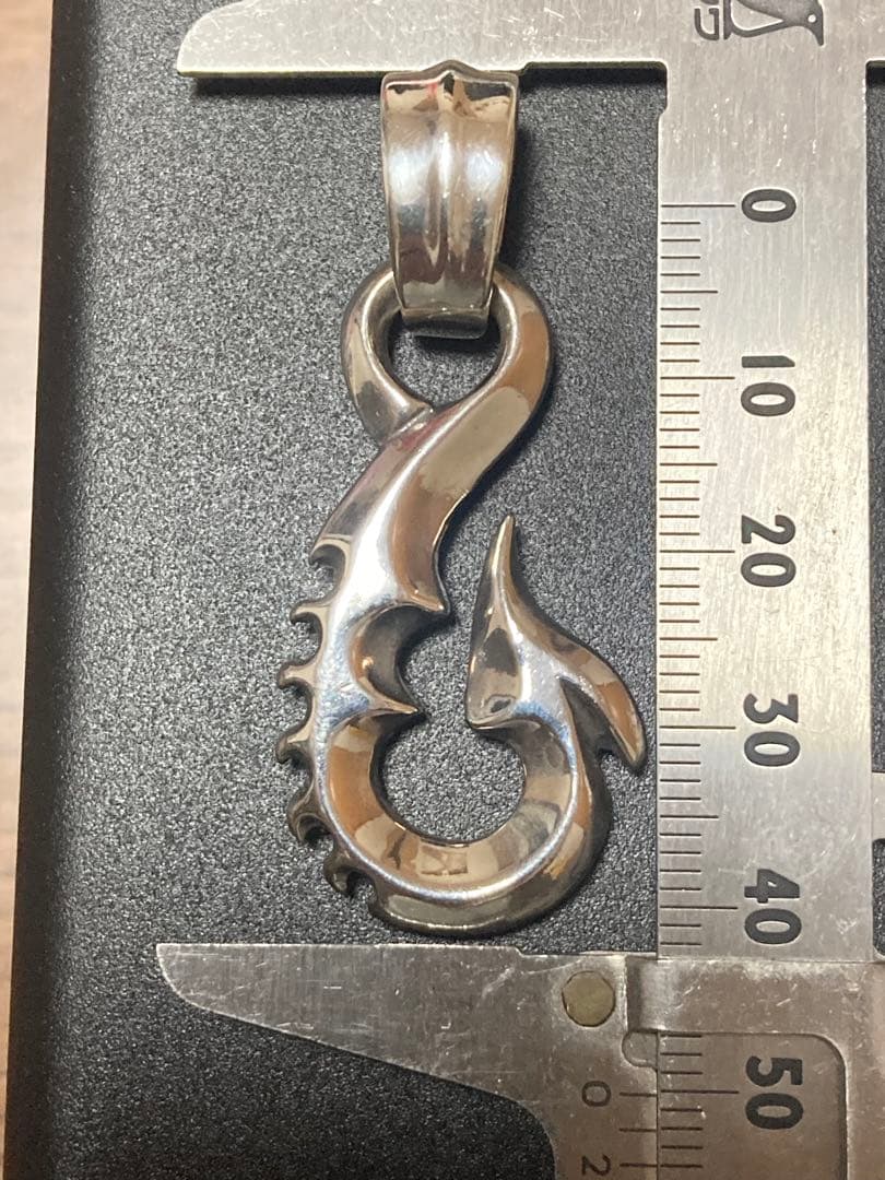 ト*ン様 ビルウォールレザーペンダント