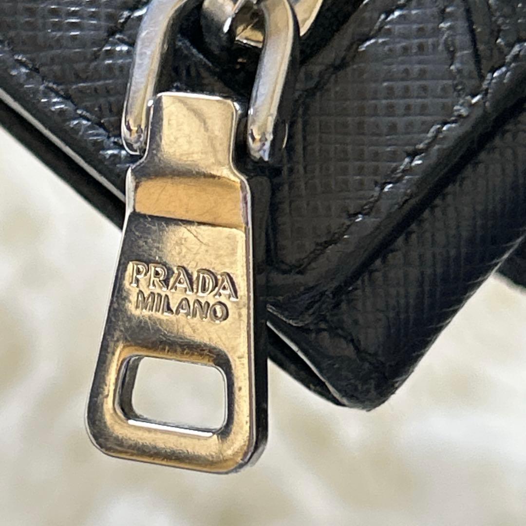 希少 PRADA プラダ レザー ケース サフィアーノロボット