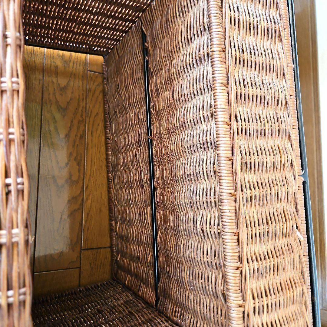 ラタン調　天然素材　アイアン　ワゴン　ラック　キャスター付き　花台　３段