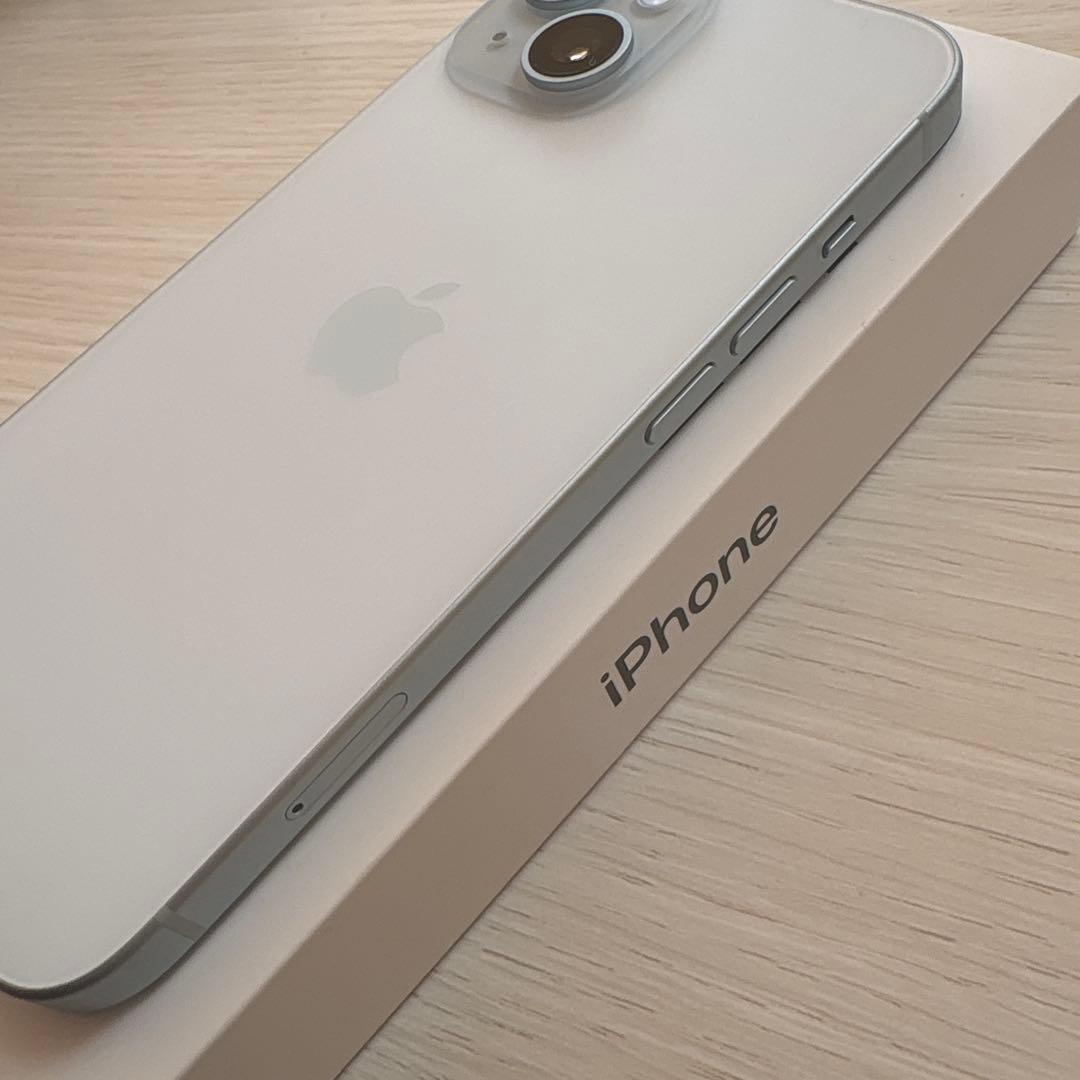 iPhone15 128GB ブルー SIMフリー 極美品