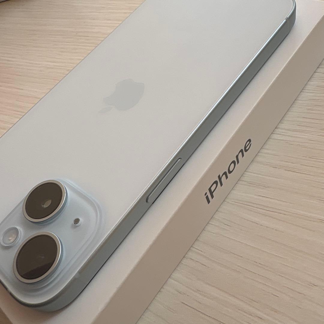 iPhone15 128GB ブルー SIMフリー 極美品