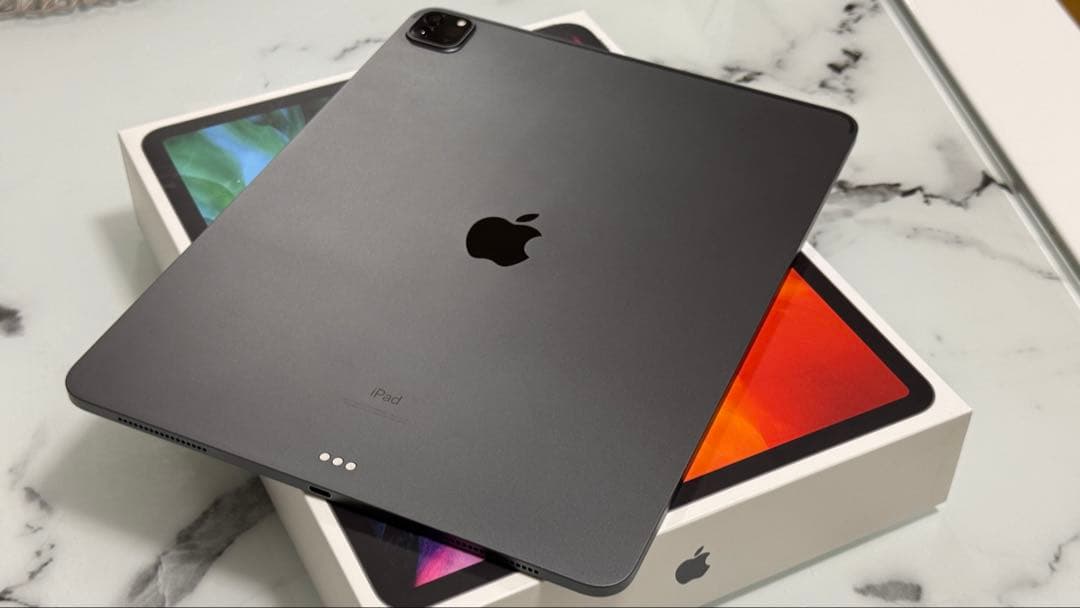 iPad Pro 12.9インチ（第4世代）　A2229 128GB