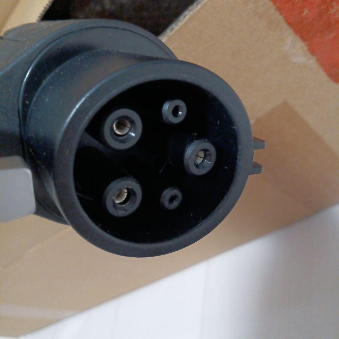 メルセデスベンツ 充電用ウォールユニット 新品未使用