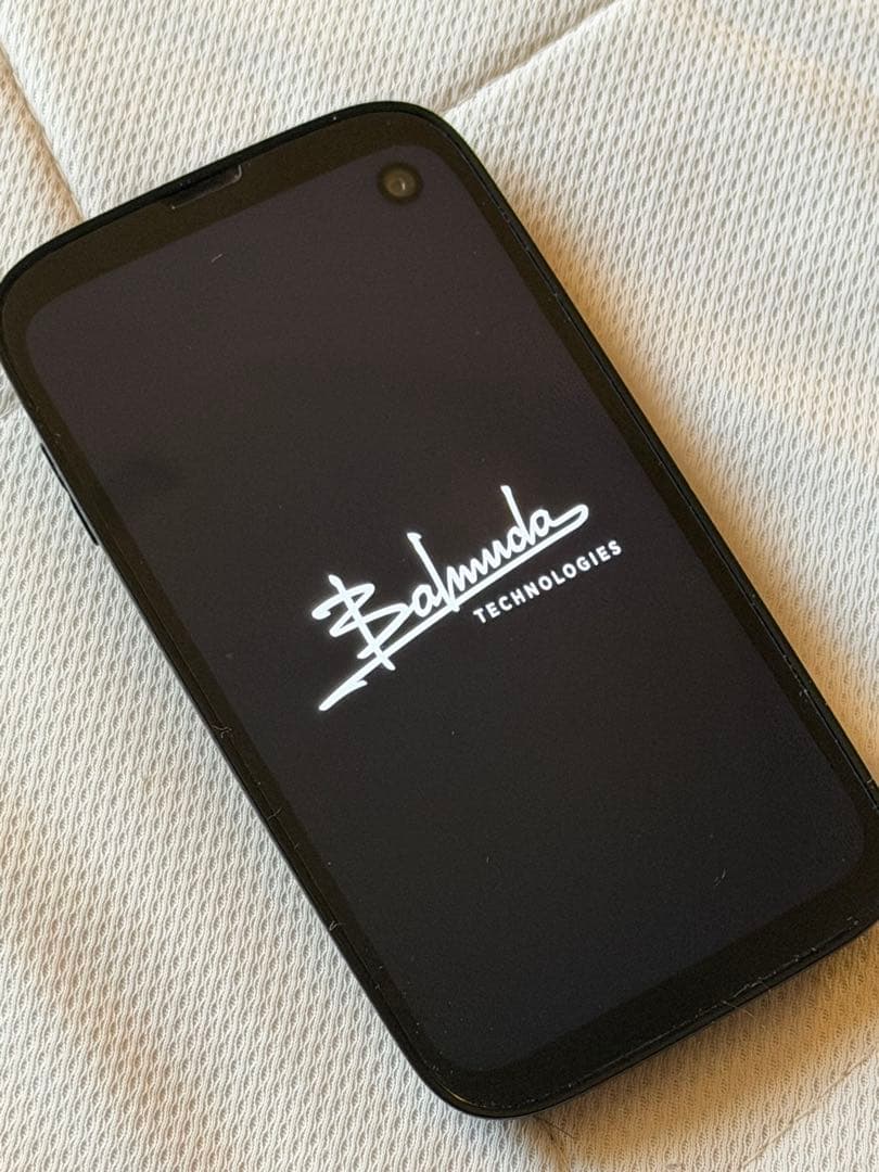 S*y様 BALMUDA phone X01A BK