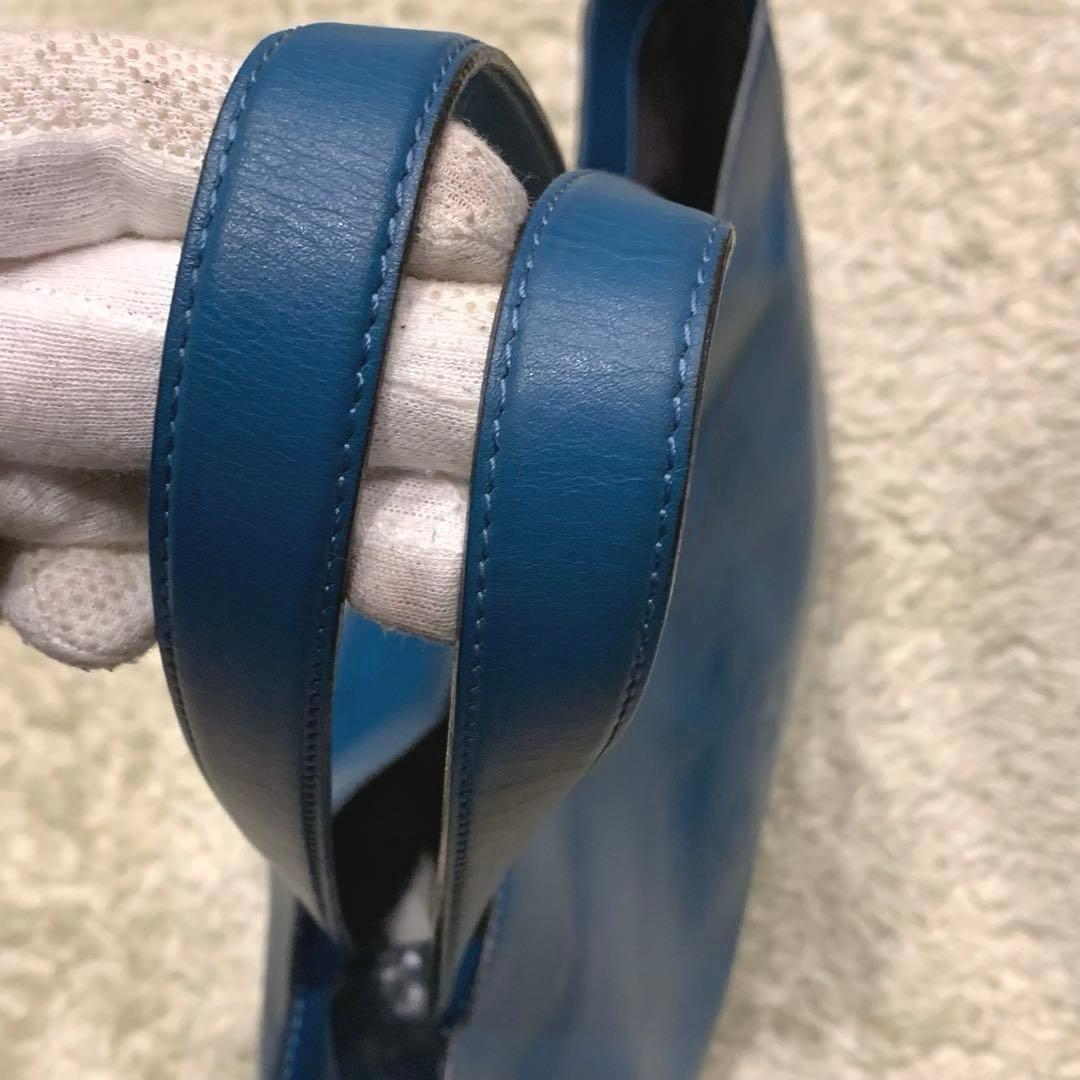 美品✨フジタカ ショッパー トートバッグ レザーロゴ型押し A4可 ブルー