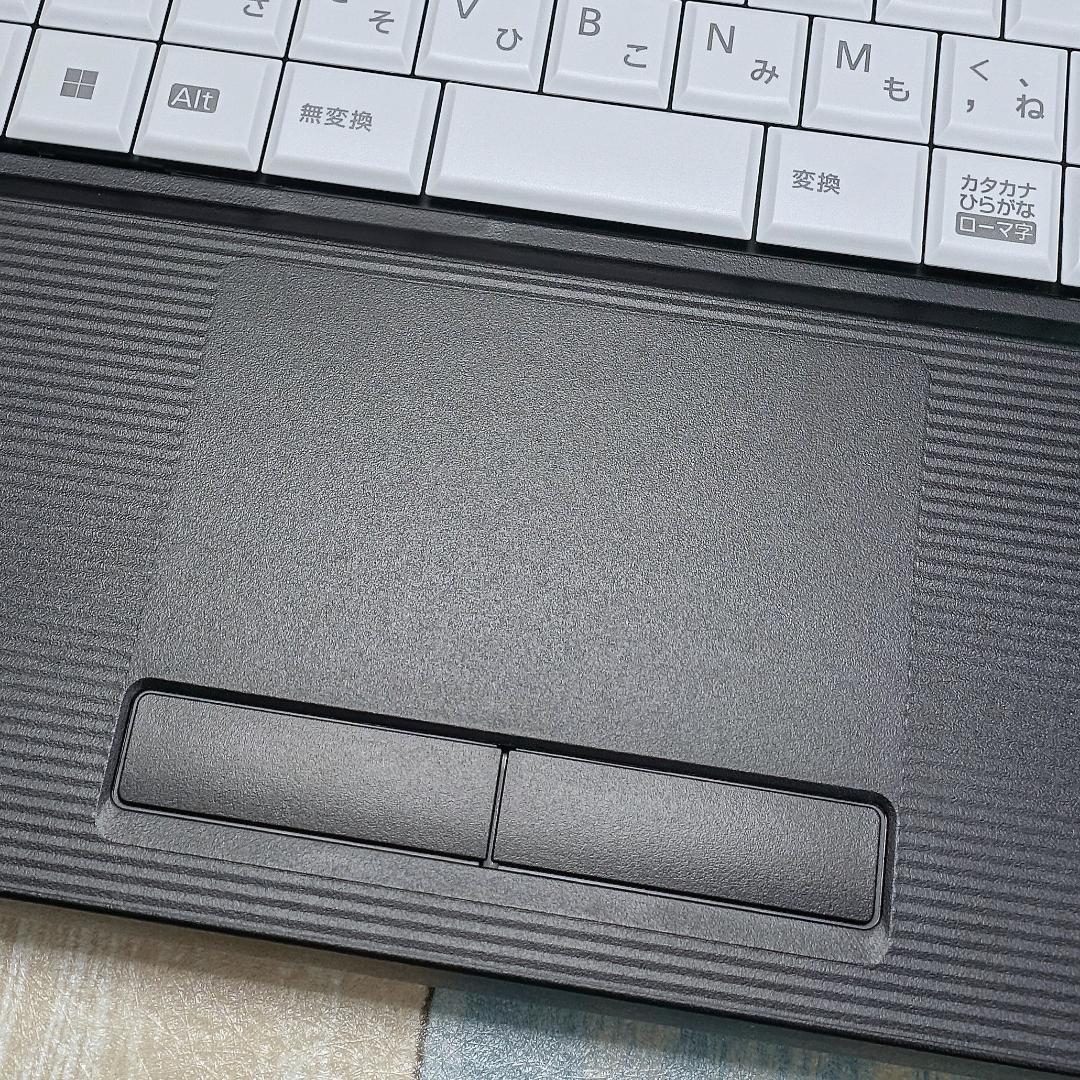 極美品で神速の２０２２年製✨１２世代ｉ５に超高性能新品ＳＳＤ１ＴＢ＆大容量メモリ