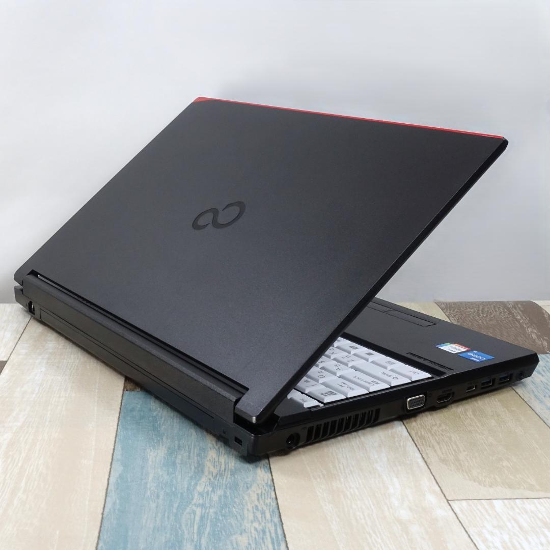 極美品で神速の２０２２年製✨１２世代ｉ５に超高性能新品ＳＳＤ１ＴＢ＆大容量メモリ